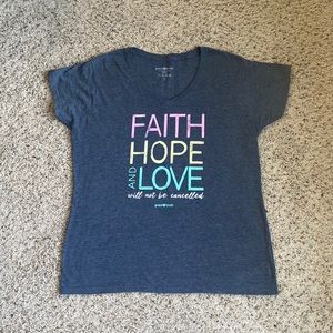 V-neck graphic tshirt